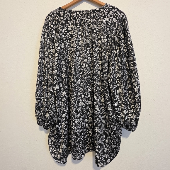 Zac & Rachel Blouse / Top Peasant Black White Floral 3/4 Puff Sleeve Size 2X - Picture 3 of 10